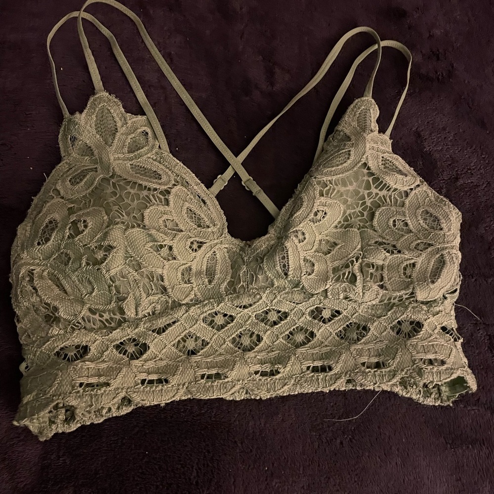 green cami crop top